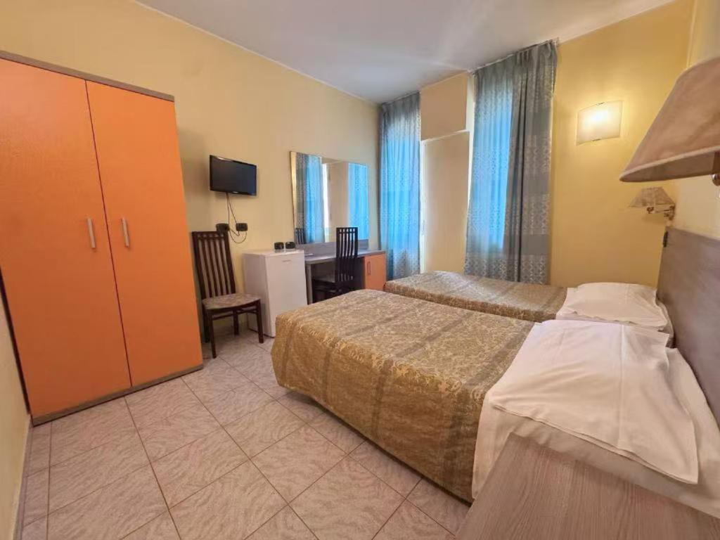 Hotel Valganna Милан Экстерьер фото