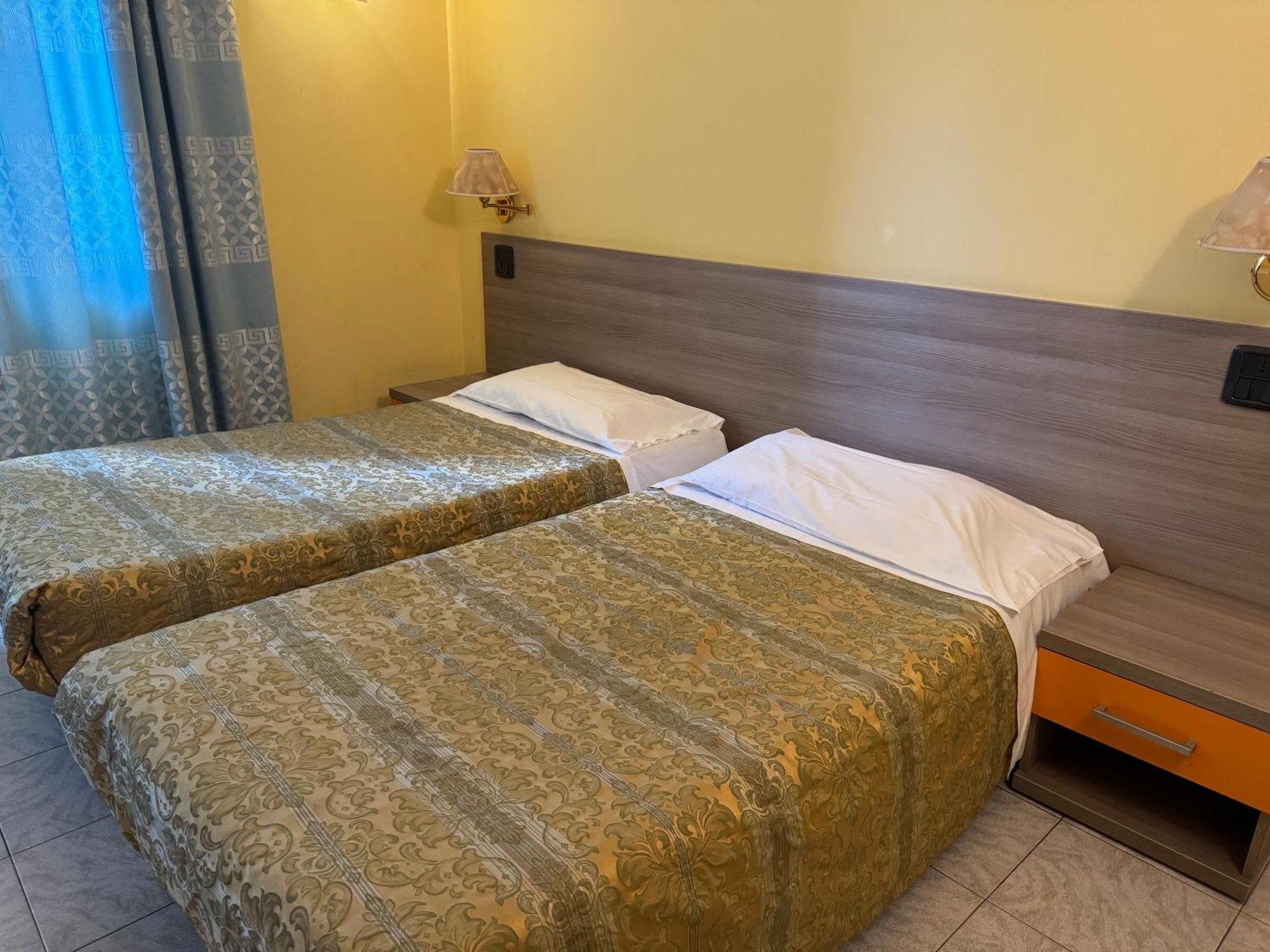 Hotel Valganna Милан Номер фото